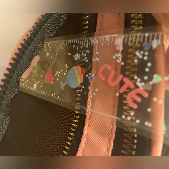 Stylish Waist/Hip Bag with gold Zipper hardware - Picture 13 of 16